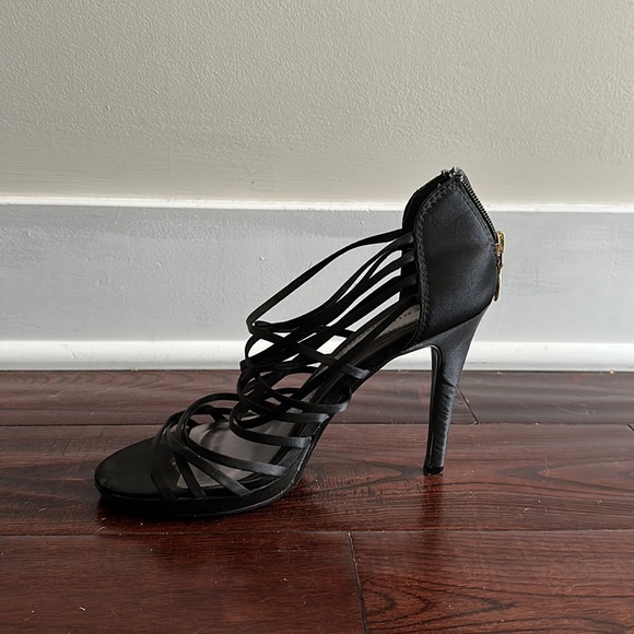 Chinese Laundry Strappy Black Heel - Picture 7 of 8